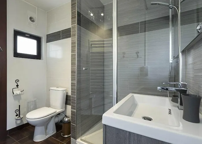 Apartment Beausite, Alpes Agency, Central Chamonix, Sleeps 2-4 Апартаменты *